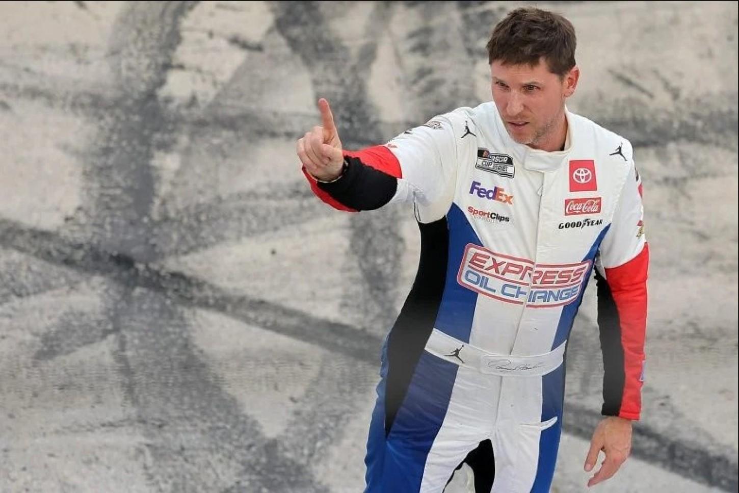 Com drama nos pneus, Denny Hamlin vence etapa de Bristol da Nascar Cup
