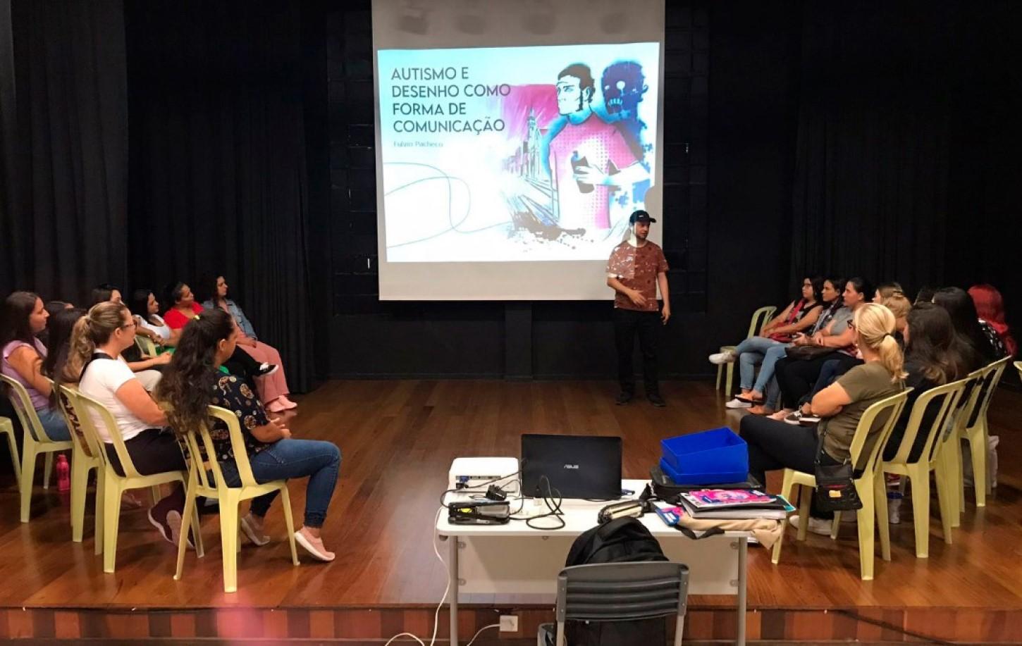 Alunos da rede estadual com Transtorno do Espectro Autista recebem educação inclusiva