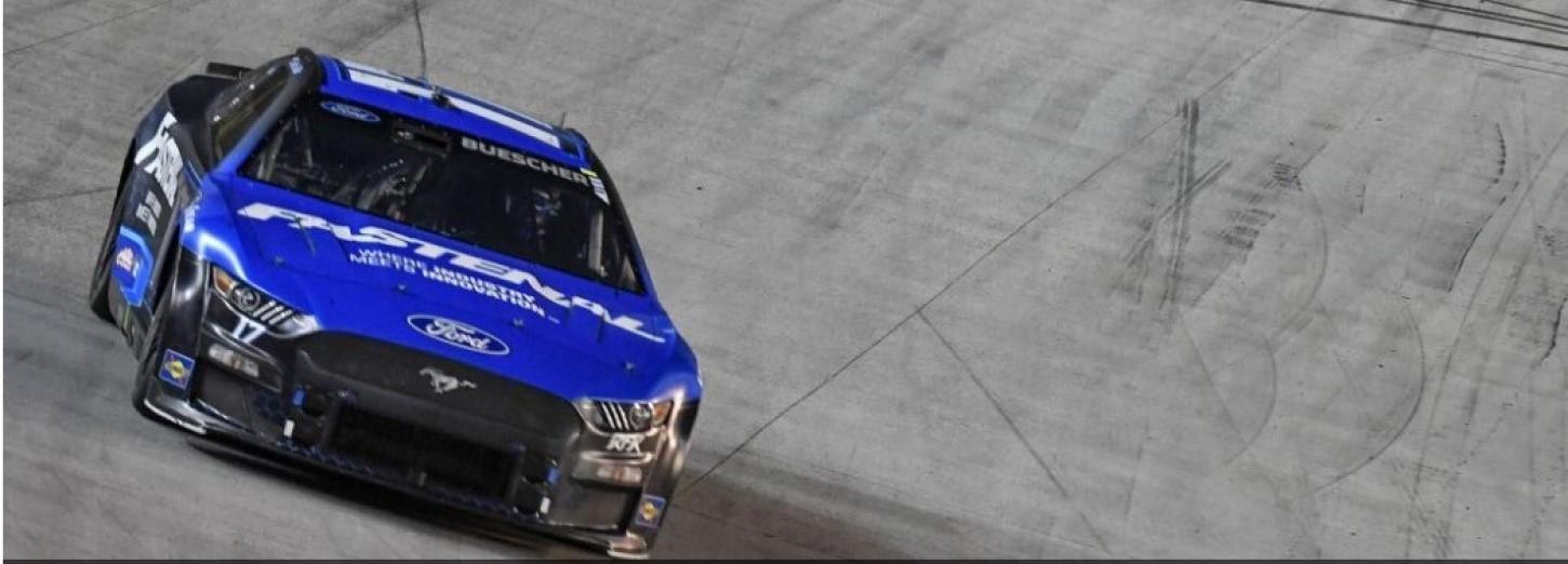 Buescher vence em Bristol e Nascar define primeiros eliminados dos playoffs