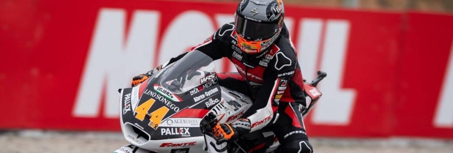 Moto2: Canet vence em Barcelona e Moreira conquista 1º pódio na última curva