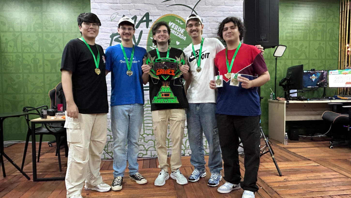 Grande final do campeonato 'Maringá + Games' agita estande da Prefeitura na Expoingá