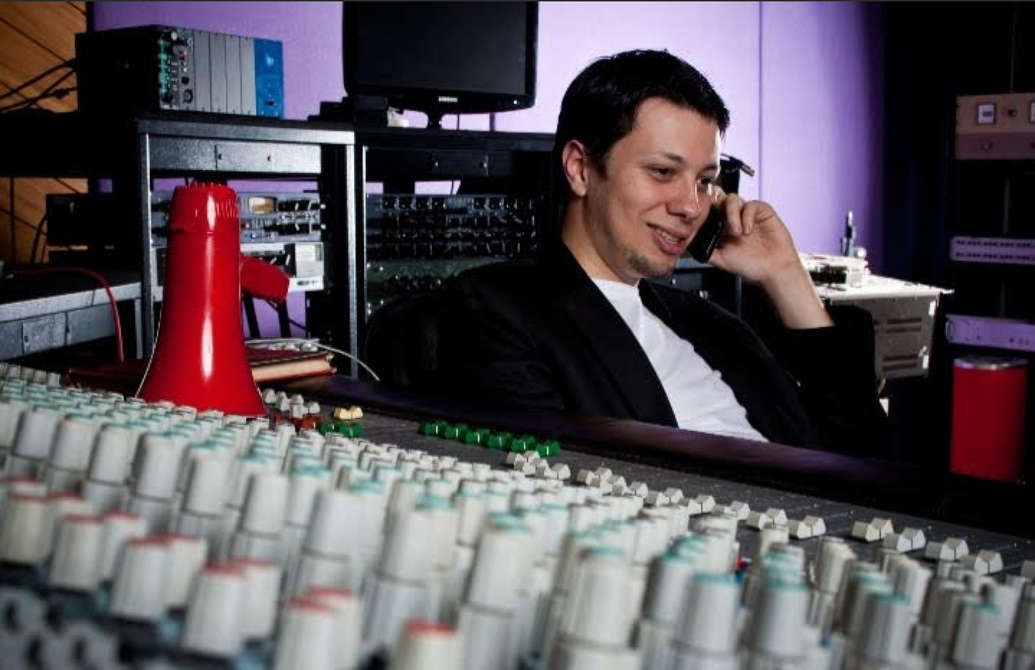Chrys Gringo: Democratizando o acesso à produção musical profissional e transformando vidas com propósito