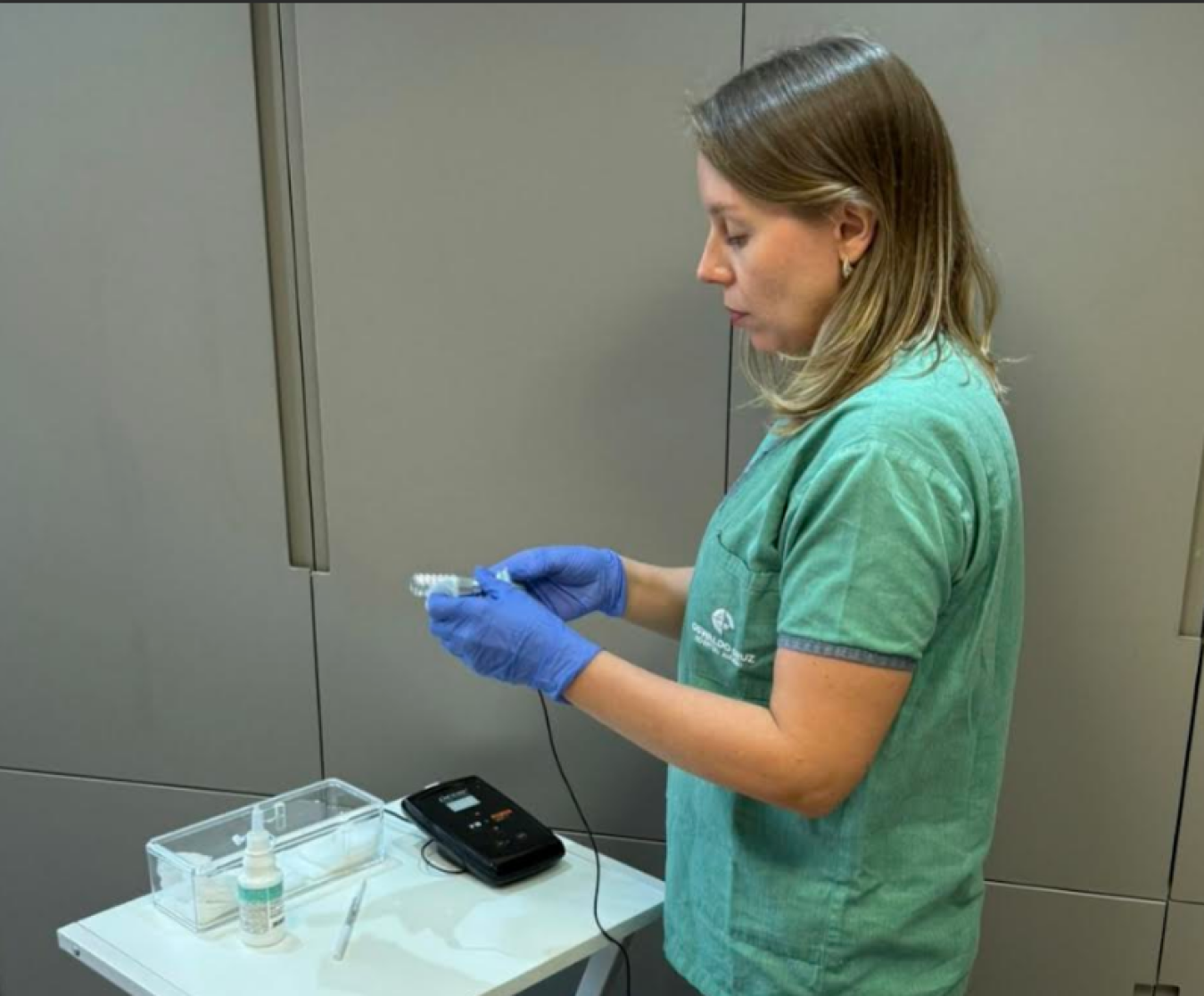 A Era do Rosto em Evidência: Como as Redes Sociais Transformaram a Relação com a Autoimagem e o olhar da Dra. Camila