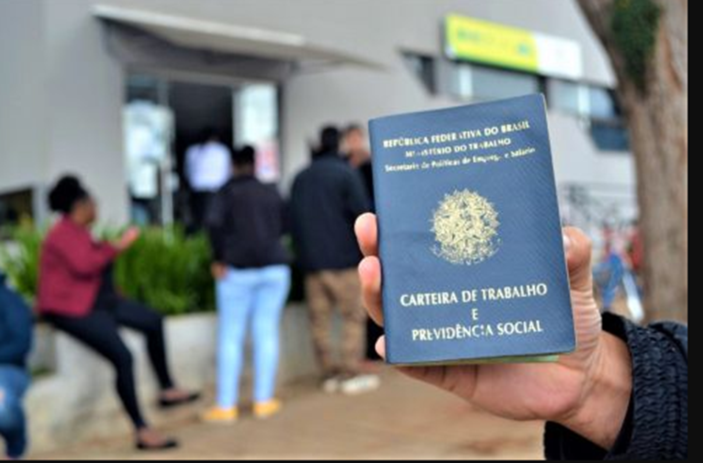 Mandaguari começa a semana com 63 vagas de emprego; confira a lista