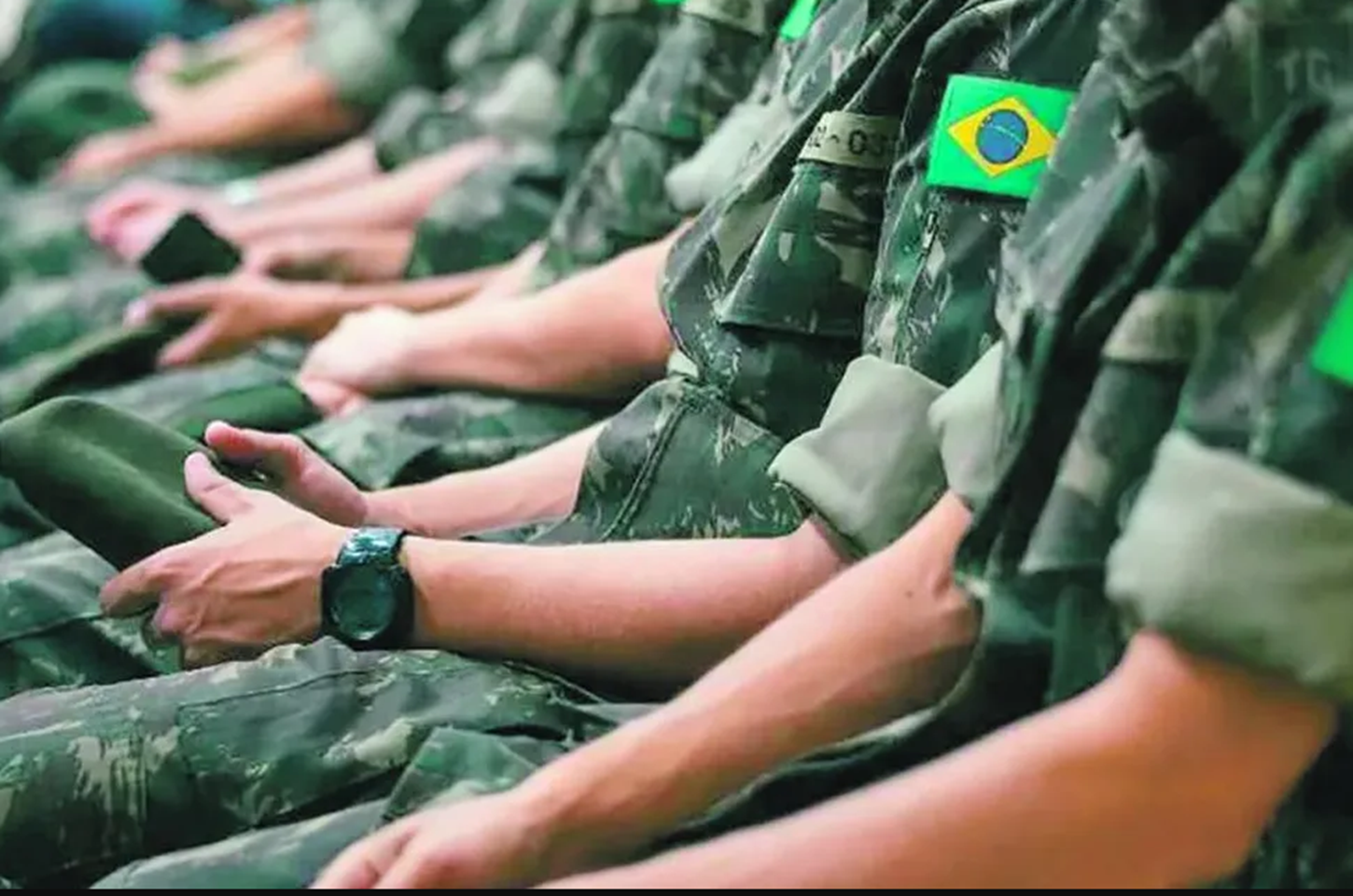 Jovens nascidos em 2008 devem fazer alistamento militar
