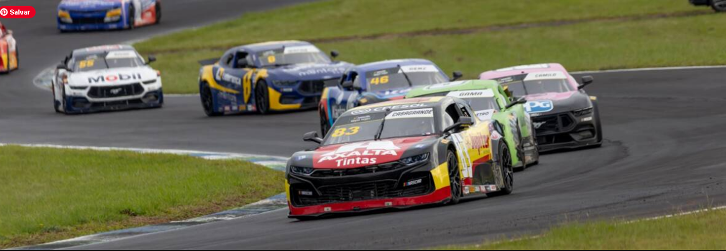 Em prova agitada até o fim, Casagrande leva a melhor na Corrida 2 da NASCAR Brasil