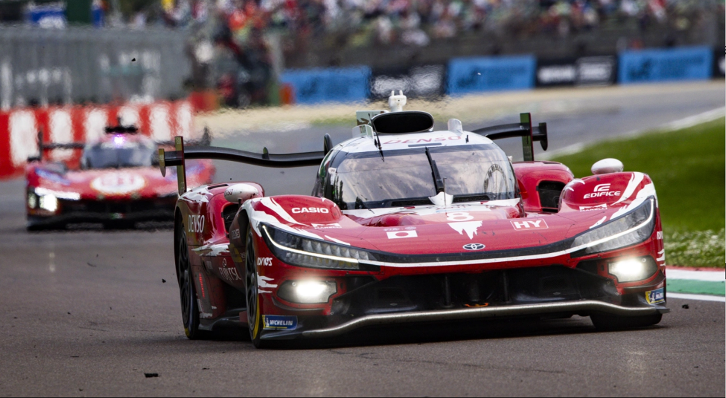 Toyota vence em Imola.