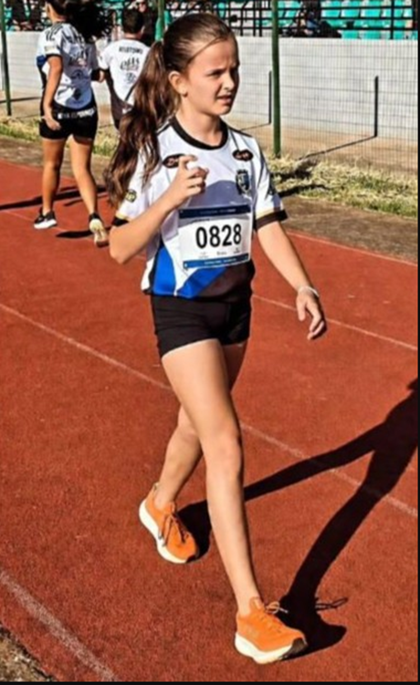 Atleta de 10 anos de Nova Esperança é destaque em competição de atletismo em Londrina