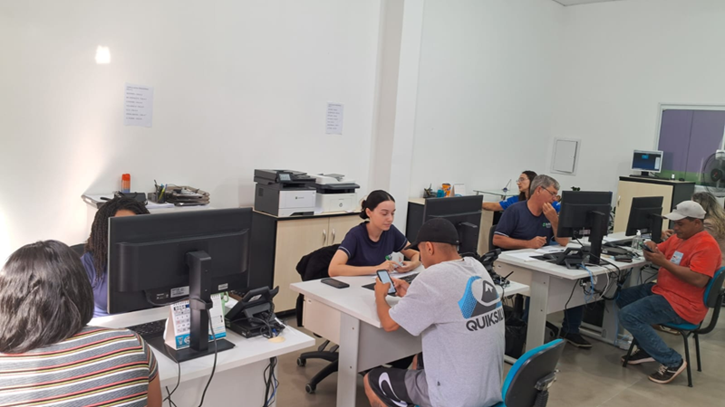 Segundo mutirão de empregos de Mandaguaçu, repetiu o sucesso do primeiro.