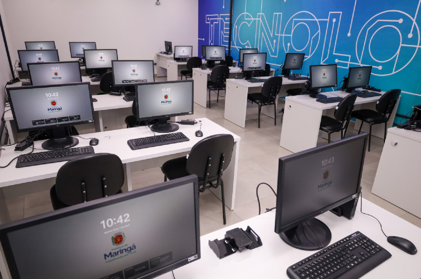 Não tem escritório: Coworking da Prefeitura oferece espaço para impulsionar negócios, reunir clientes e tirar projetos do papel