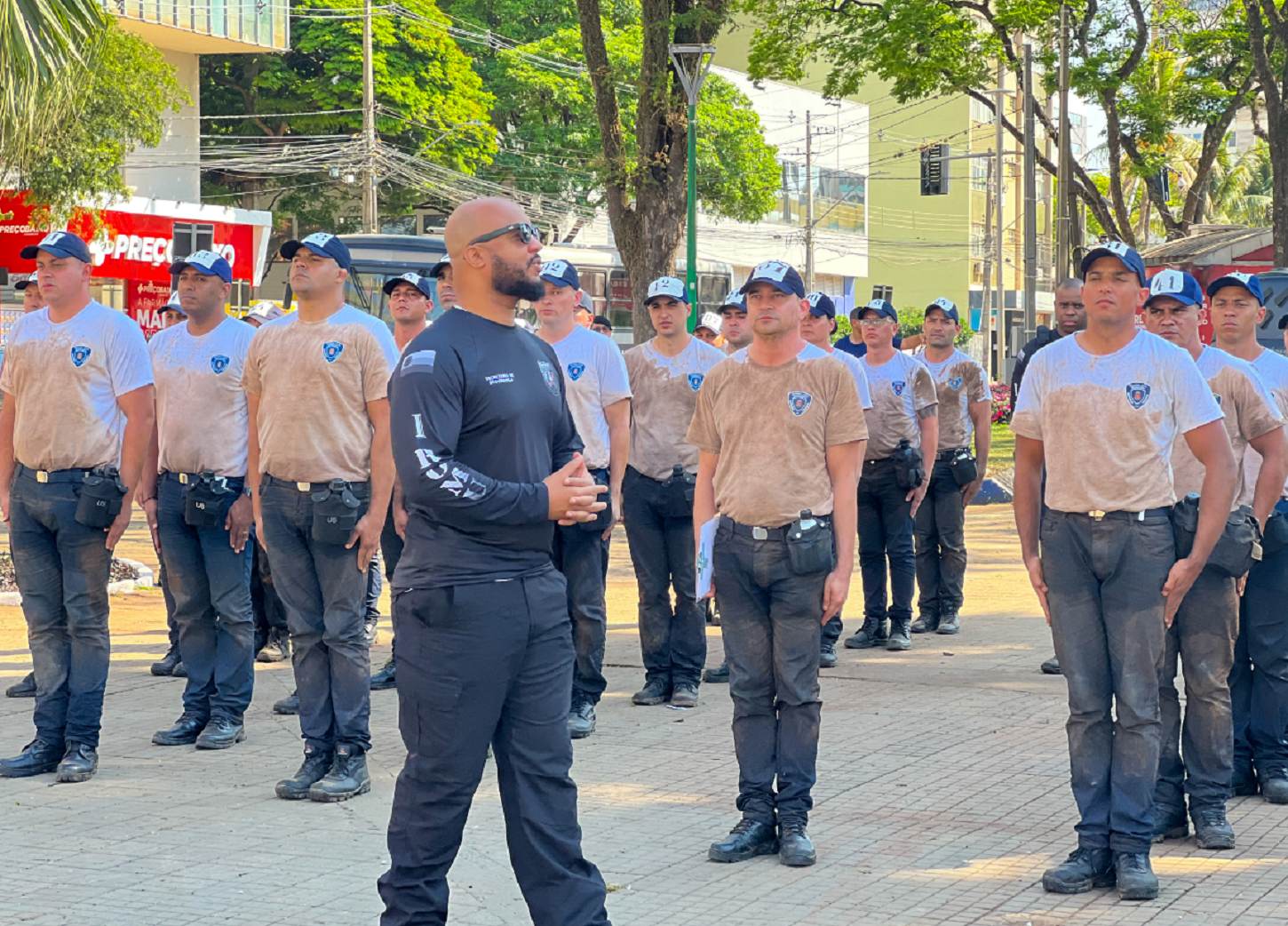 Novos alunos do curso de formação da Guarda Municipal de Maringá iniciam treinamento