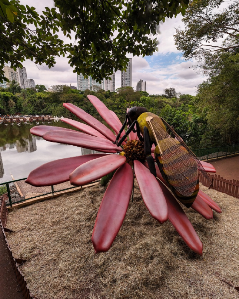 Com insetos gigantes, exposição ’Primavera Encantada Natureza Gigante’ abre ao público nesta sexta-feira, 25