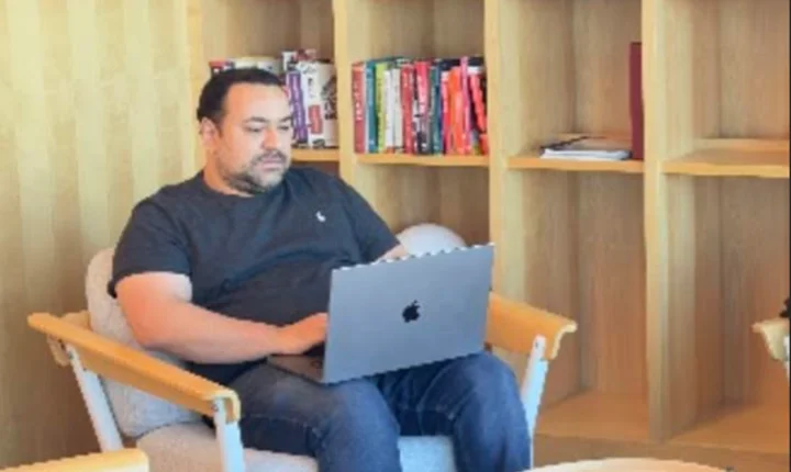 Engenheiro brasileiro, reconhecido pelo IEEE implementa acessibilidade em plataformas financeiras para milhões na América do Norte