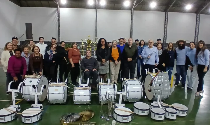 Fanfarra dos Veteranos de Mandaguaçu nasce em noite histórica