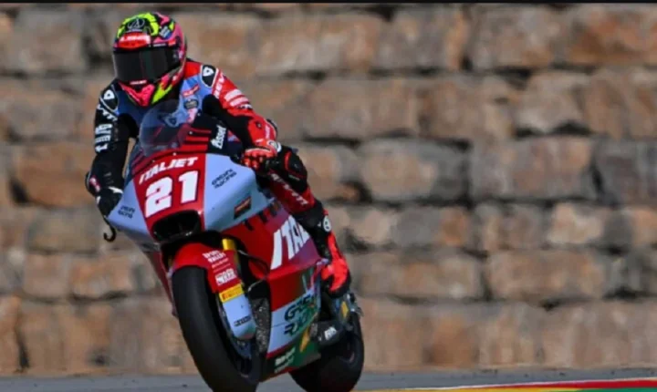 Moto2: Alonso López vence de ponta a ponta GP de Aragón 