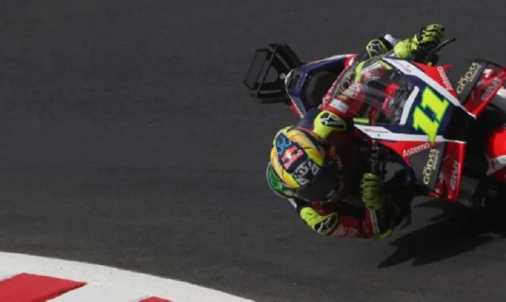 MotoGP: Brasileiro Diogo Moreira celebra pódio com segundo lugar na Sprint no Japão