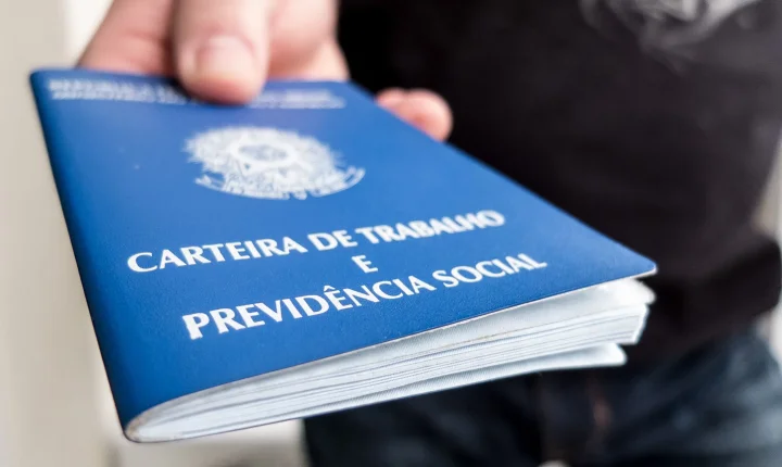 Mutirão de empregos reúne 8 empresas com oferta de vagas