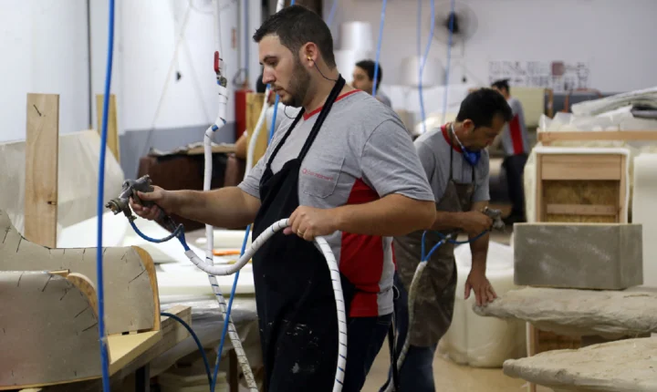 Paraná tem milhares de vagas de emprego nas agências do trabalhador